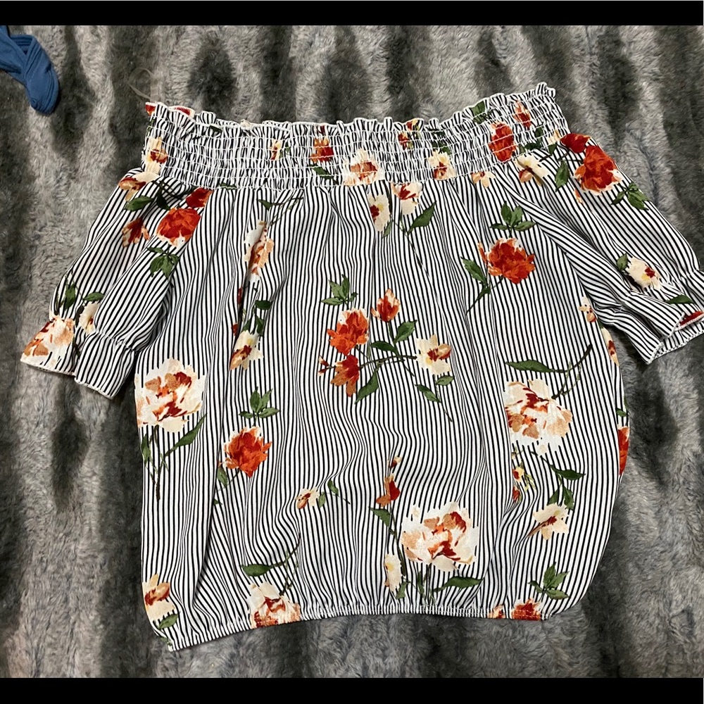 Floral top